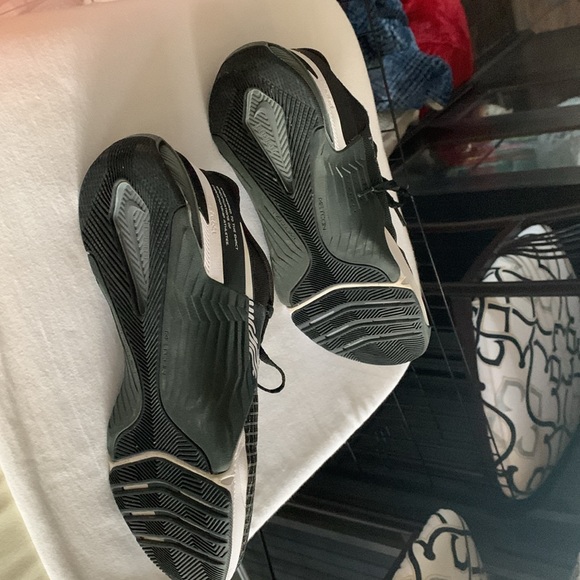 Nike metcon runners. Worn 2 x. Bought wrong size in Vegas. Great 4 activities - Picture 4 of 8